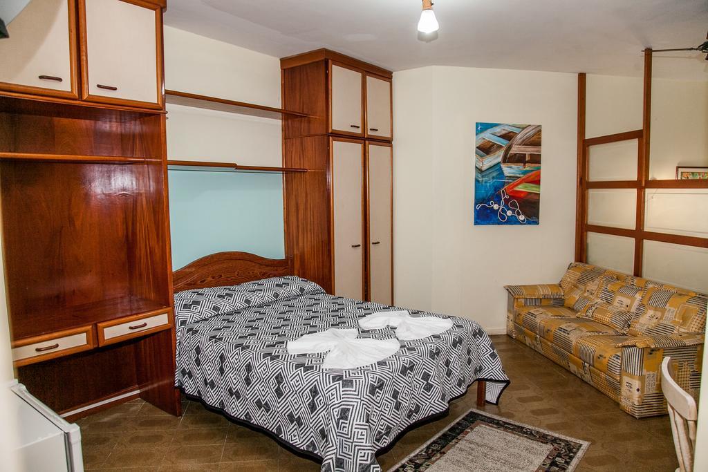 Residencial Ilha Dourada Otel Governador Celso Ramos Oda fotoğraf